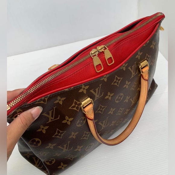 ❤️‍🔥PALLAS MM❤️‍🔥 LOUIS VUITTON Pallas Monogram Canvas Shoulder Bag Red - Picture 6 of 16